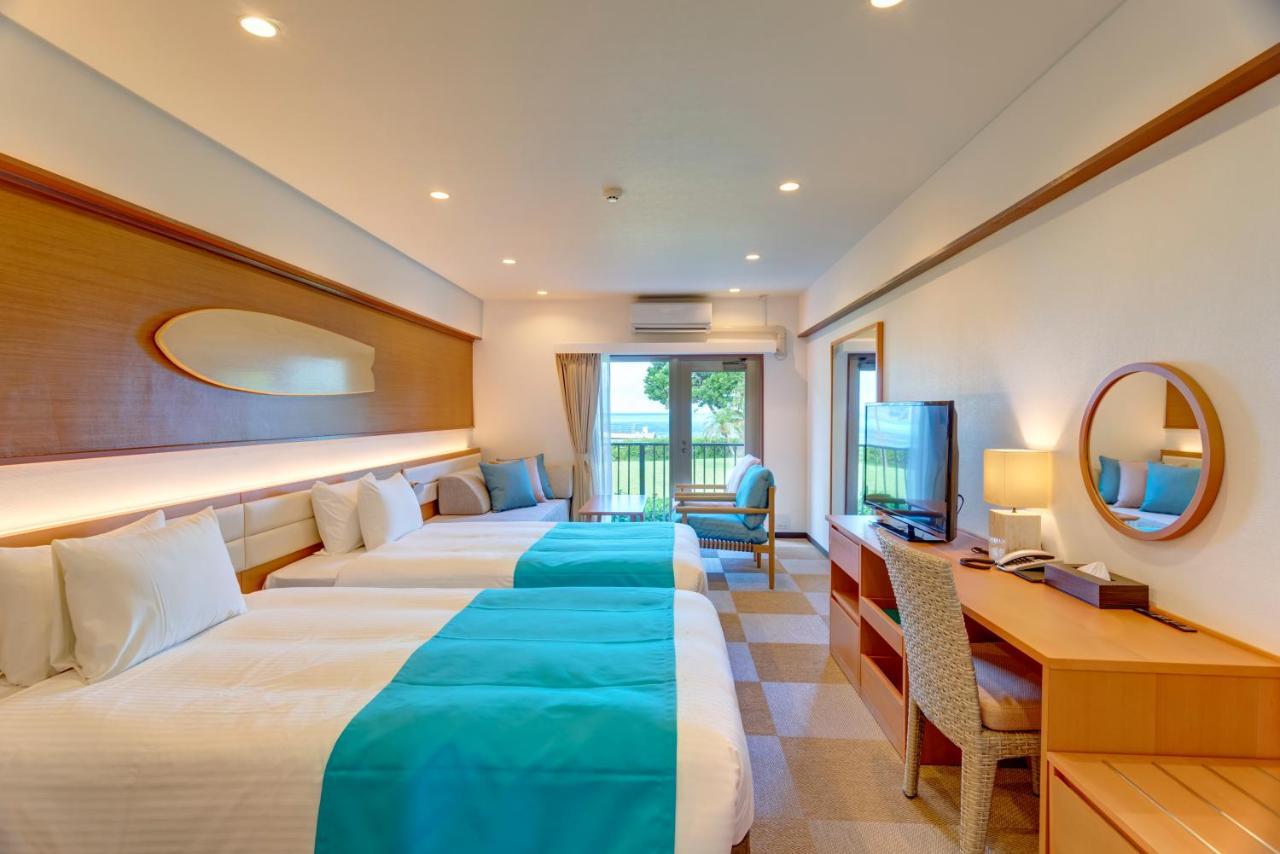 Ishigaki Seaside Hotel Bagian luar foto