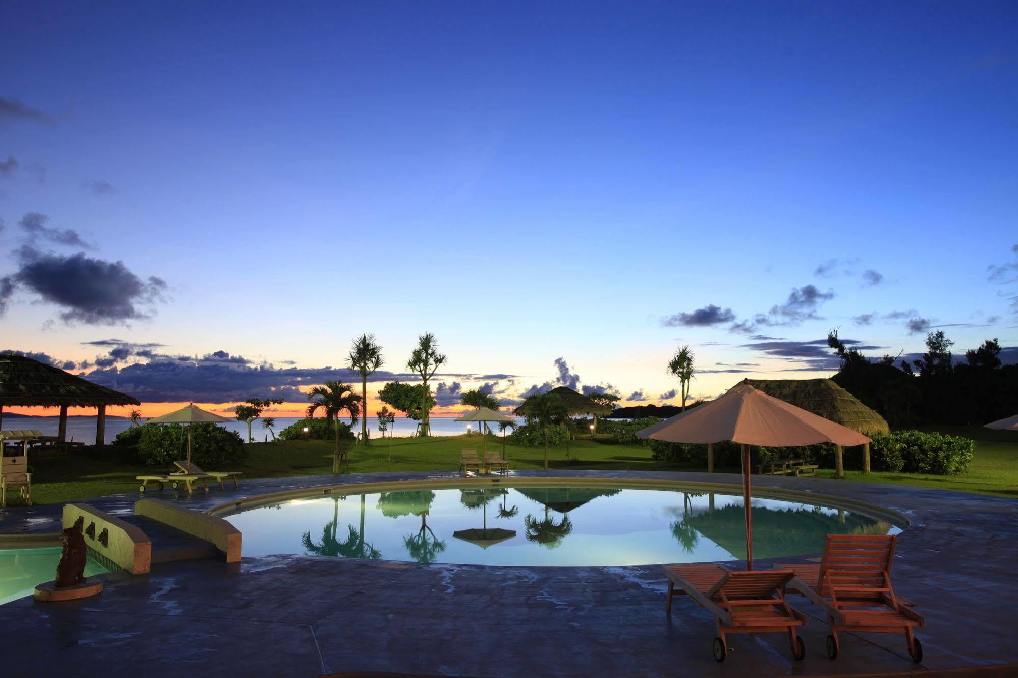 Ishigaki Seaside Hotel Bagian luar foto