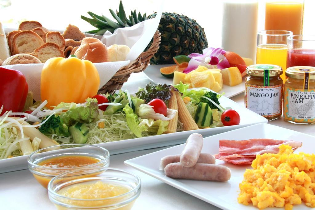 Ishigaki Seaside Hotel Bagian luar foto